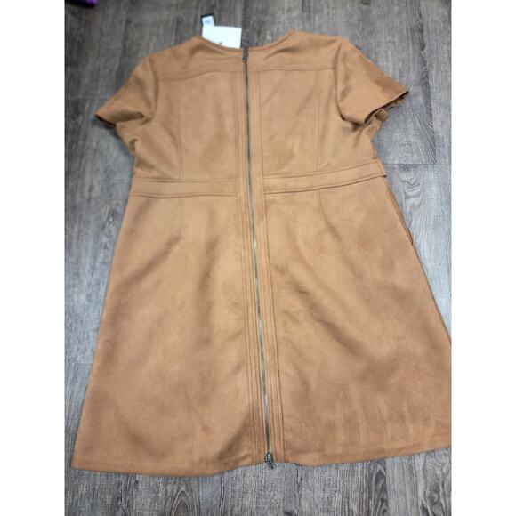 Toccin NY NWT Faux Suede Short-sleeve Dress In Cognac Plus Size 22 - Picture 6 of 7